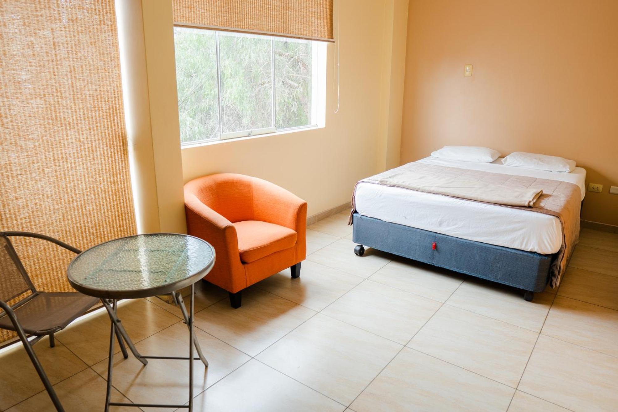 Trugarden Hotel Trujillo Bagian luar foto