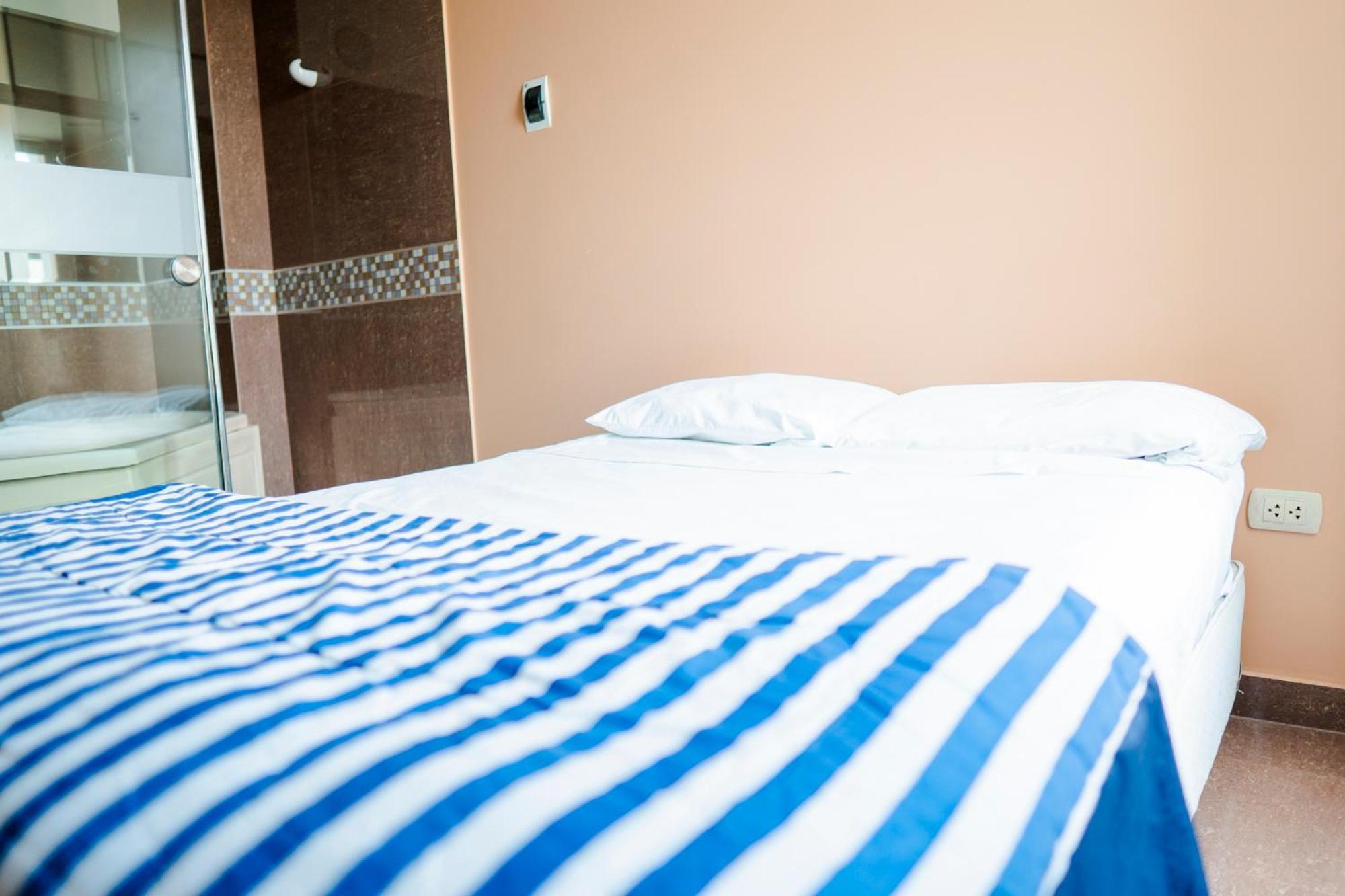 Trugarden Hotel Trujillo Bagian luar foto